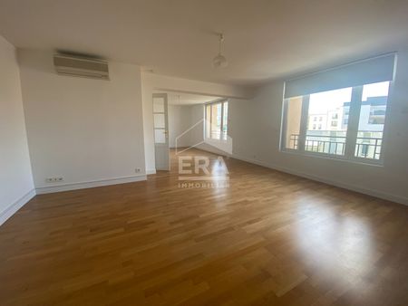 Location Appartement 4 pièces 113m² - Photo 2