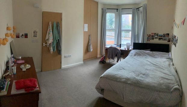 Basingstoke Road - Photo 1