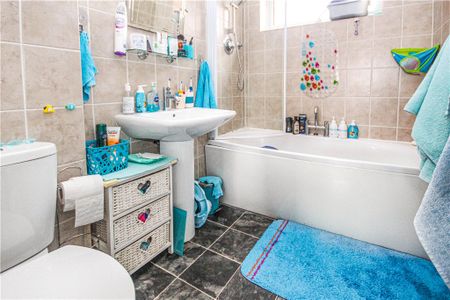 Staines Road West, Sunbury-on-Thames, Surrey, TW16 7BA - Photo 4