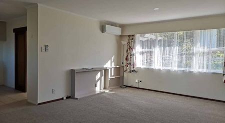 Spacious 2 Bedroom Home with Conservatory – Peacef - Photo 5