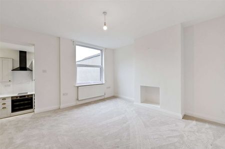 Modern 1-Bedroom First Floor Apartment in Southville - Photo 3