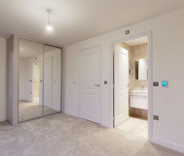 3 bedroom semi-detached house to rent - Photo 2