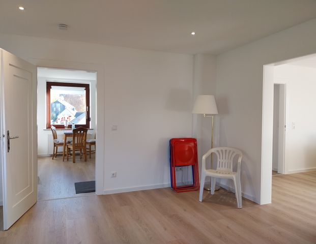 *Natur Pur - Lichtdurchflutet mit großartigem Ausblick* 4-Zimmer-Wohnung in ländlicher Lage - Foto 1