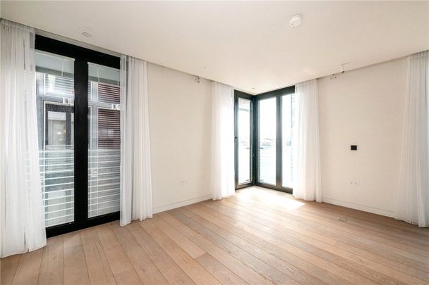 Hanover Square, W1S - Photo 1