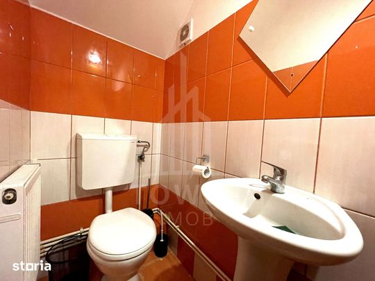 Închiriez apartament 3 camere la vilă – Strand - Photo 1