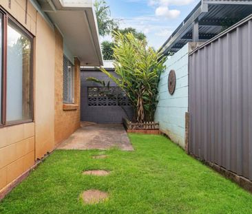 Charming East Toowoomba Home with Pool - Photo 6