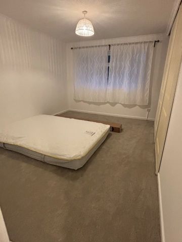 2 Bed Terraced House, Sandpiper Road, SO16 - Photo 4