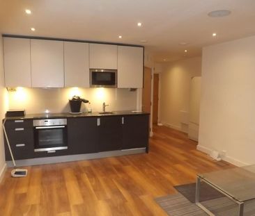 Studio to rent - Photo 1