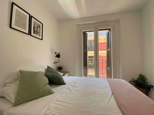 Calle de Tetuán, Madrid, Community of Madrid 28013 - Photo 1