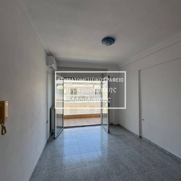 Studio/Γκαρσονιέρα για ενοικίαση Συκιές - Photo 1