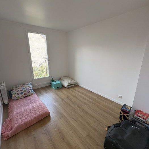 Maison mitoyenne 1 côté Buc - Photo 1