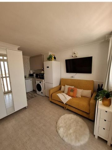 Estudio de alquiler en Carrer Sol Naixent, 18, Albufereta - Photo 3