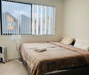 Modern four-bedroom standalone two-story home in Westgate - Photo 3