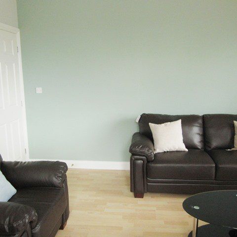 2 bedroom property to rent - Photo 1