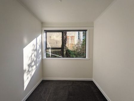 3 Bedroom Brooklyn Flat - Photo 2