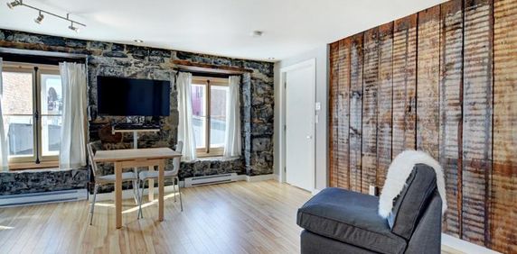 Loft entièrement meublé à louer Vieux-Québec novembre 2025 - Photo 2