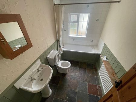 HighStreet, Loscoe, HEANOR - Photo 5