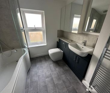 2 bedroom terraced house to rent - Photo 6