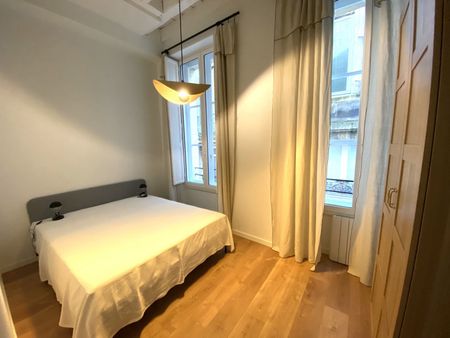 BORDEAUX T2 PLACE DE LA BOURSE - 1 090 €CC - Photo 5