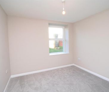 3 bedroom apartment to rent - Photo 3