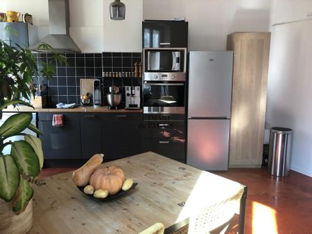 Location Appartement 2 pièces 49m² MARSEILLE 6ème - Photo 5