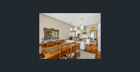 Stunning Character Home in Cul-De-Sac Location - Photo 3