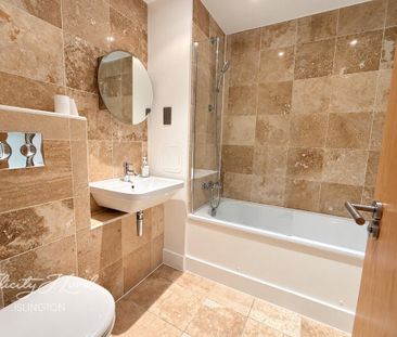 4 bedroom apartment to rent - Photo 2