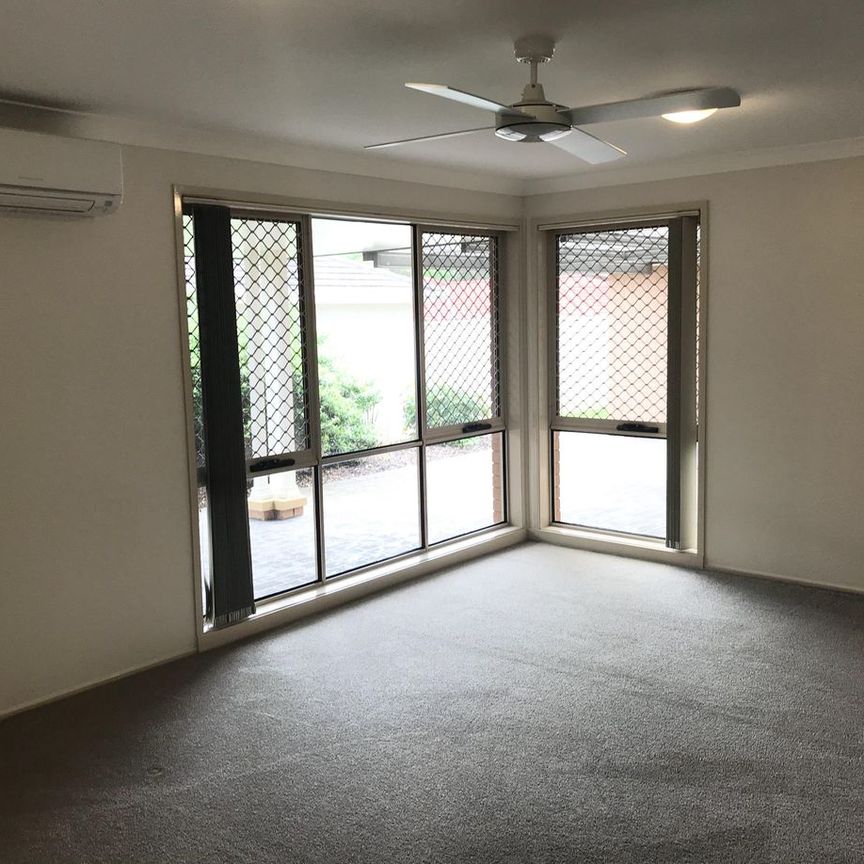 Family Friendly Living in North Nowra - Photo 1