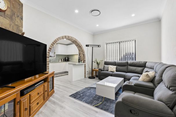 Recently Renovated Family Home - Photo 1