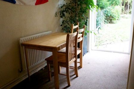 Spacious 5 Bedroom House, Colchester - Close to Uni - Photo 4