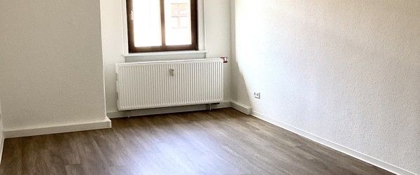 Sanierte 2-Raum-Altbau-Wohnung im Dachgeschoss! - Foto 1