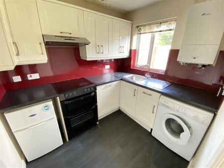 2 bedroom semi-detached house to rent - Photo 5