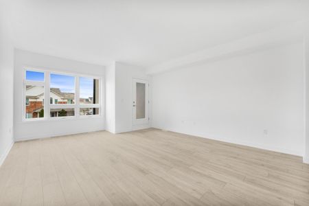 For Lease - 4902 Valera Road, Burlington, Ontario - Photo 5