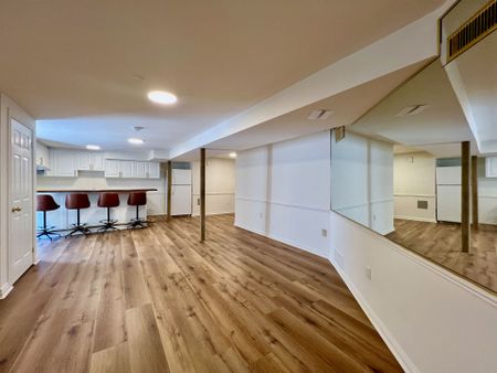 For Lease - 1450 Greenbriar Drive, Oakville, Ontario - Photo 4