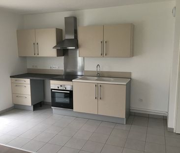 Location Appartement 3 pièces 73m² - Photo 3
