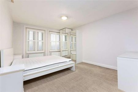 Putney High Street, London, SW15 - Photo 3