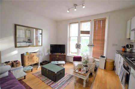 1 bedroom apartment to rent - Photo 2