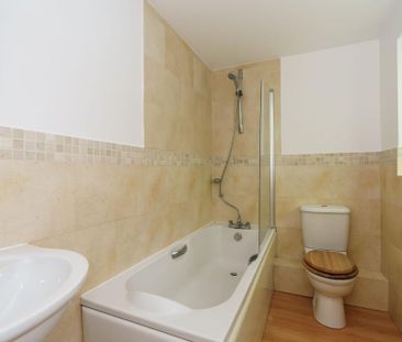 1 bedroom ground floor flat to rent - Photo 6