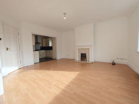 4 bedroom maisonette to rent - Photo 2