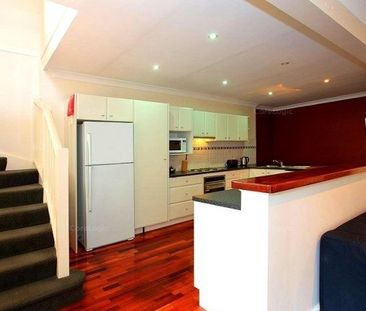 1 BEDROOM AVAIL IN SHARE HOUSE - GREAT LOCATION! - Photo 5