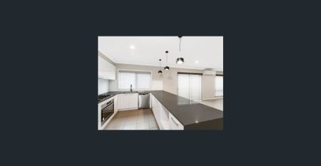 Stunning 4-Bedroom Beechwood Home with Exceptional Upgrades - Photo 5