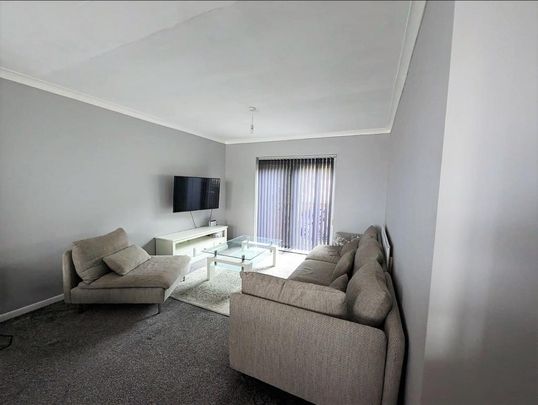 3 bedroom semi-detached house to rent - Photo 1