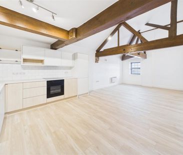 3 bedroom Apartment to rent - Photo 6