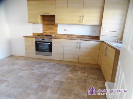 3 bedroom detached house for rent on Juniper Drive, Fenham, Newcastle Upon Tyne, NE4 9BF - Photo 4