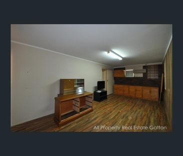 Room 2/40 Jensen Street, Gatton, Qld 4343 - Photo 4