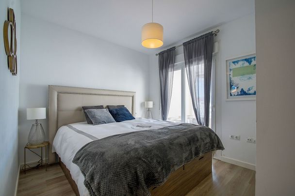 Ático de alquiler en Torrente Ballester, 5, Rodeo Alto - Guadaiza - La Campana - Photo 1