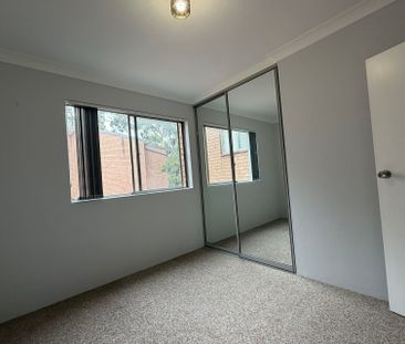 View Wednesday at 2.30pm - 2.45pm - Photo 3