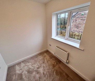 3 bedroom end of terrace house to rent - Photo 5