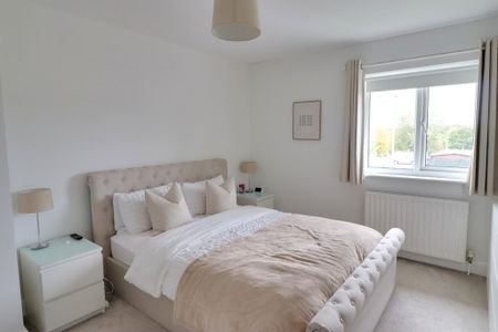 3 bedroom semi-detached house to rent - Photo 3