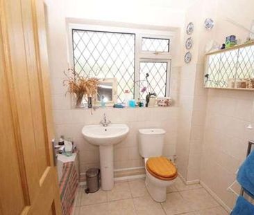 Leaholme Gardens, Slough, Berkshire, SL1 - Photo 1